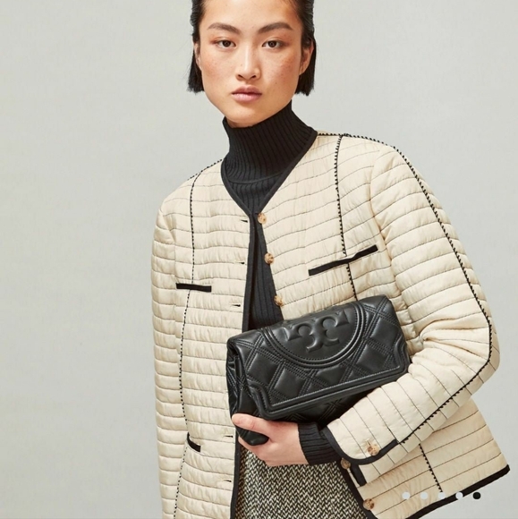 SOLD! Tory Burch Fleming  Leather Soft Clutch - Picture 3 of 11